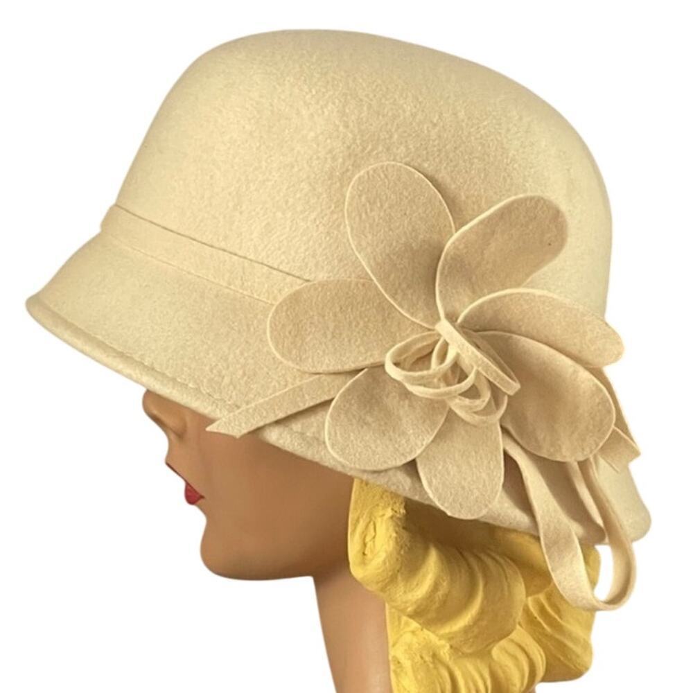 Vintage Cream White Cloche Hat Flower 100% Wool Cottagecore Downton Abbey - Picture 2 of 7